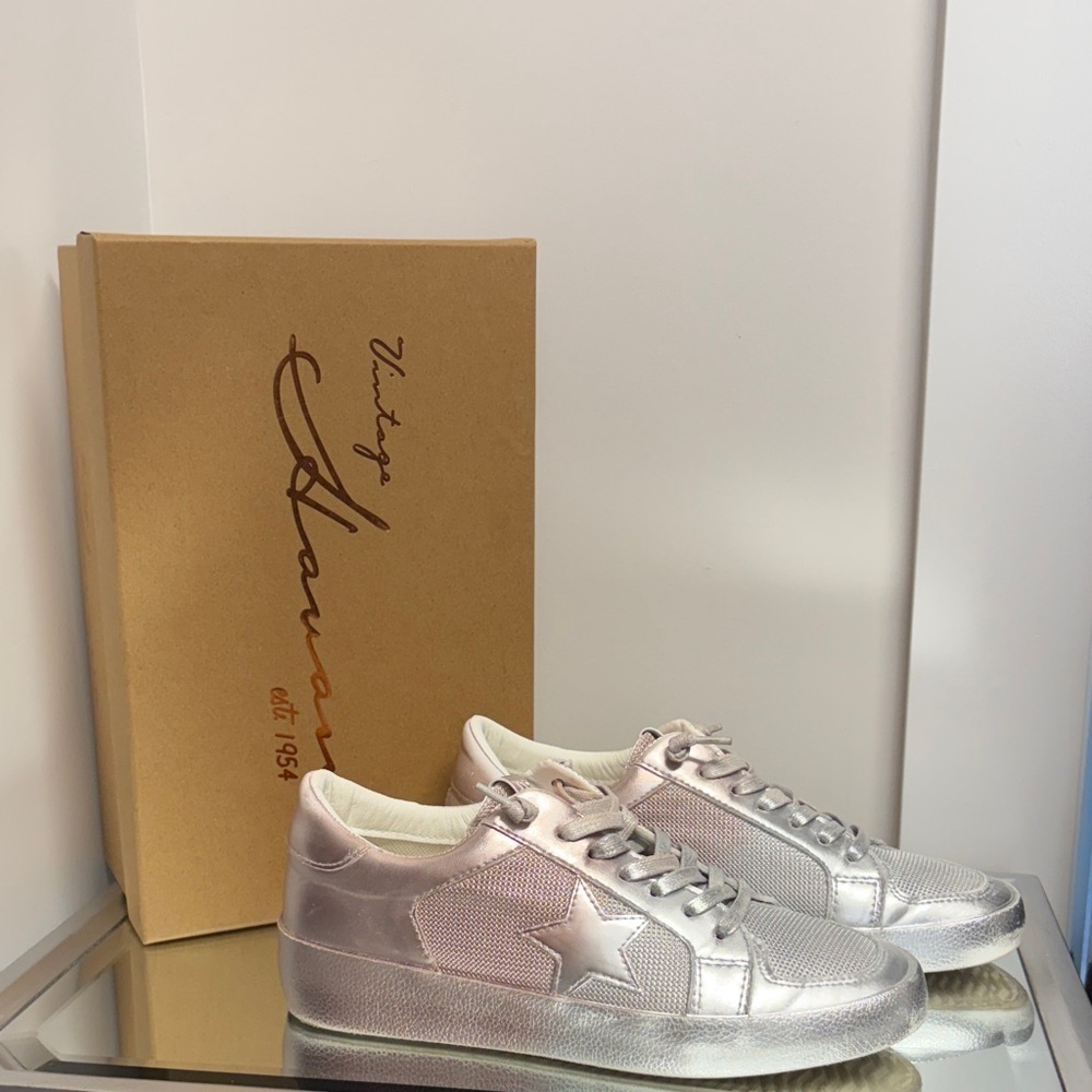 Vintage Havana “Dynamic” Sneakers